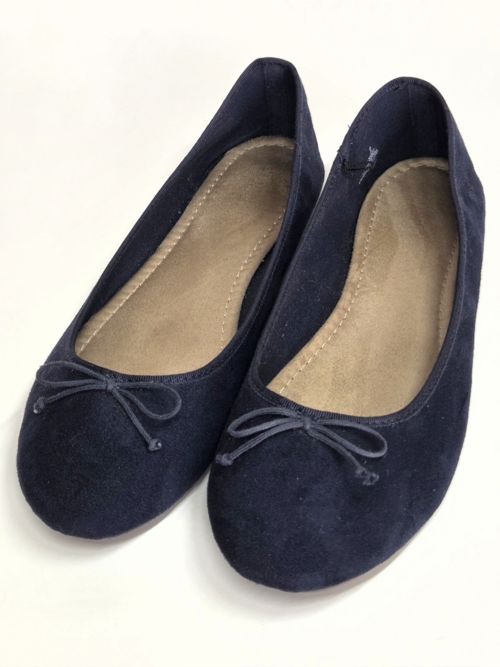 Old Navy navy suede-look ballet flats with a bow, size 10 - Picture 2 of 10